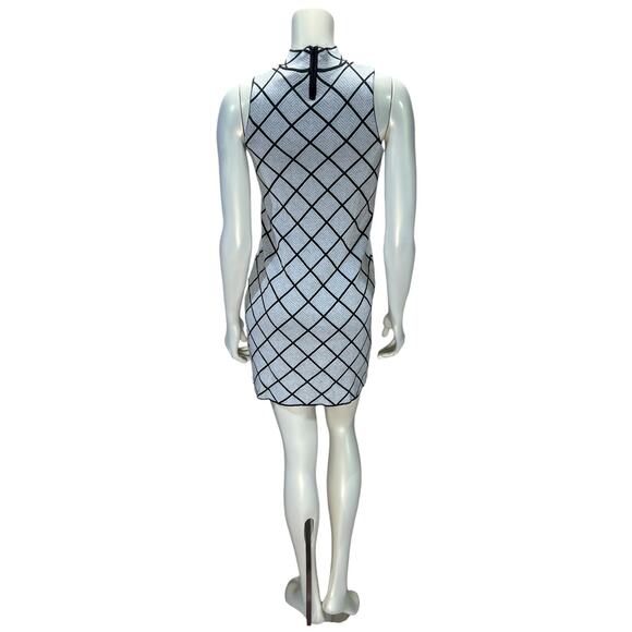 ROMEO & JULIET COUTURE Diamond Grid Mock Neck Bodycon Mini Dress - Size M - Picture 4 of 11